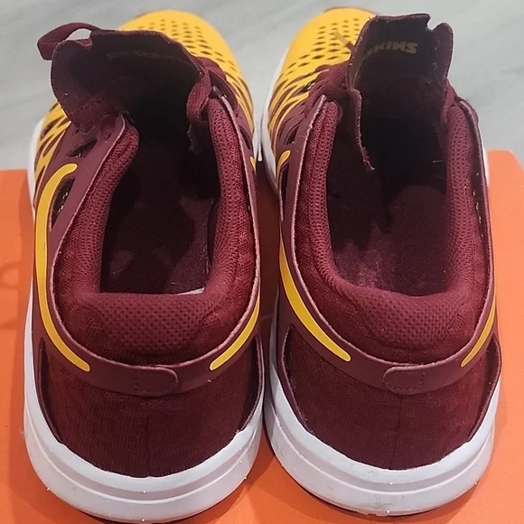 Size 9.5 Redskin Edition Nikes Size 9.5 Redskin Edition Nikes - avconcontrols.com main image 3
